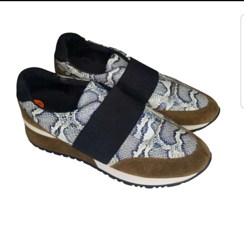 Antonio Melani snake print slip on sneakers 8.5
